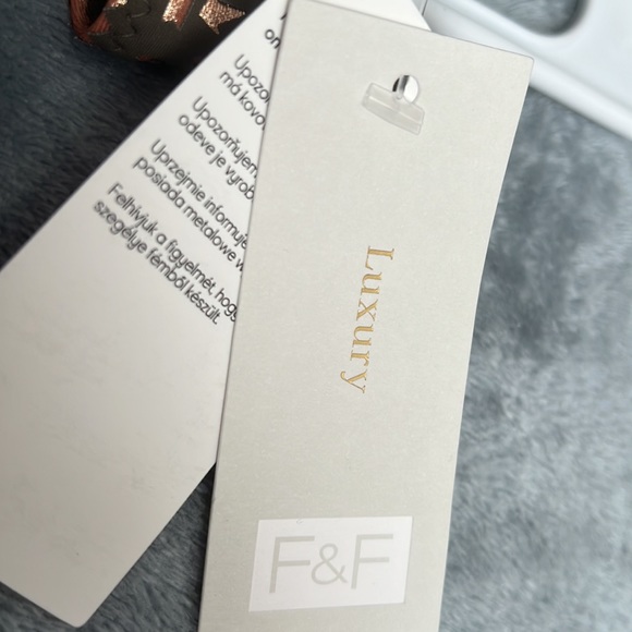 Luxury swim suite - Picture 9 of 9